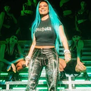 💎 Handmade Bichota shirt inspired by Karol G